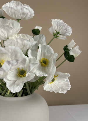 Close-up of vibrant luxury real touch faux white poppy flowers with realistic centres in a white ceramic vase #white 
