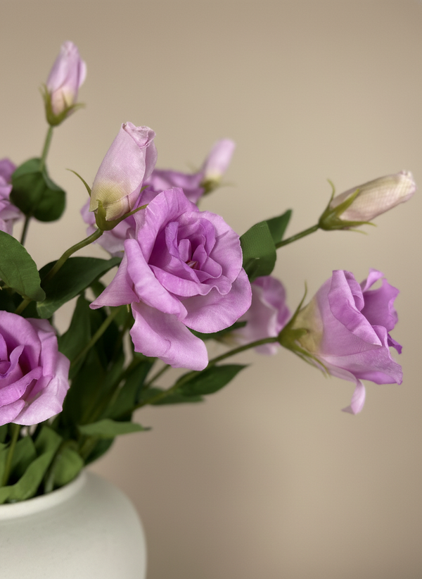 Close-up of lilac pink faux lisianthus blooms with lifelike petals and buds #lilac-pink